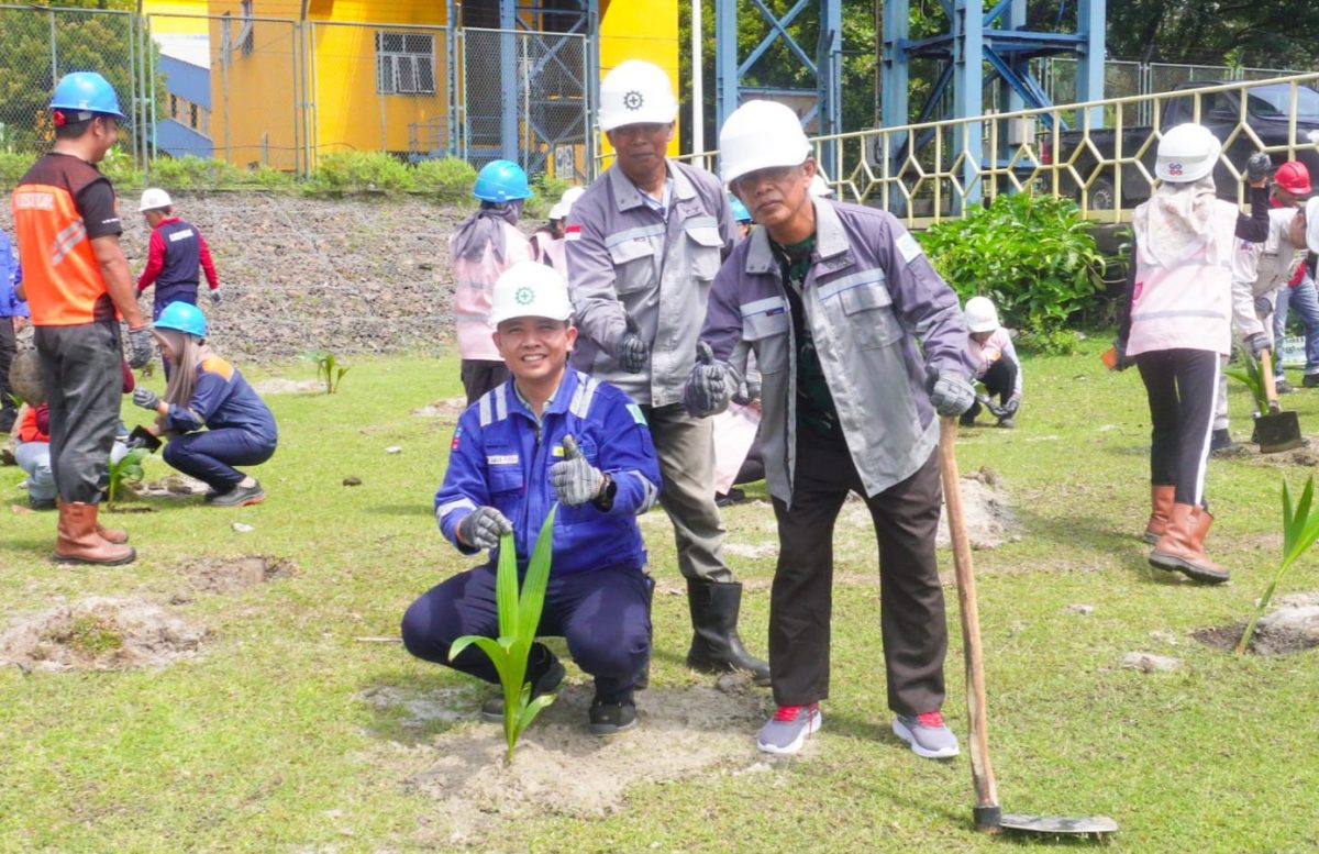 PLN Indonesia Power UBP Labuhan Angin Peringati Hari Bumi dan Tanam 90 Pohon – DuaEmpat.Net
