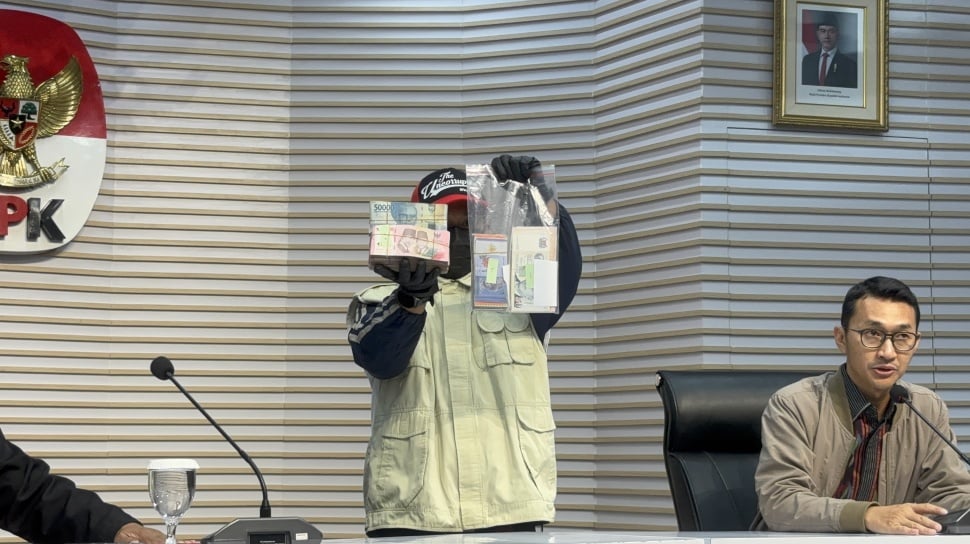 KPK Cek Keaslian Logam Bertuliskan Platinum di Kasus Bupati Langkat – DuaEmpat.Net