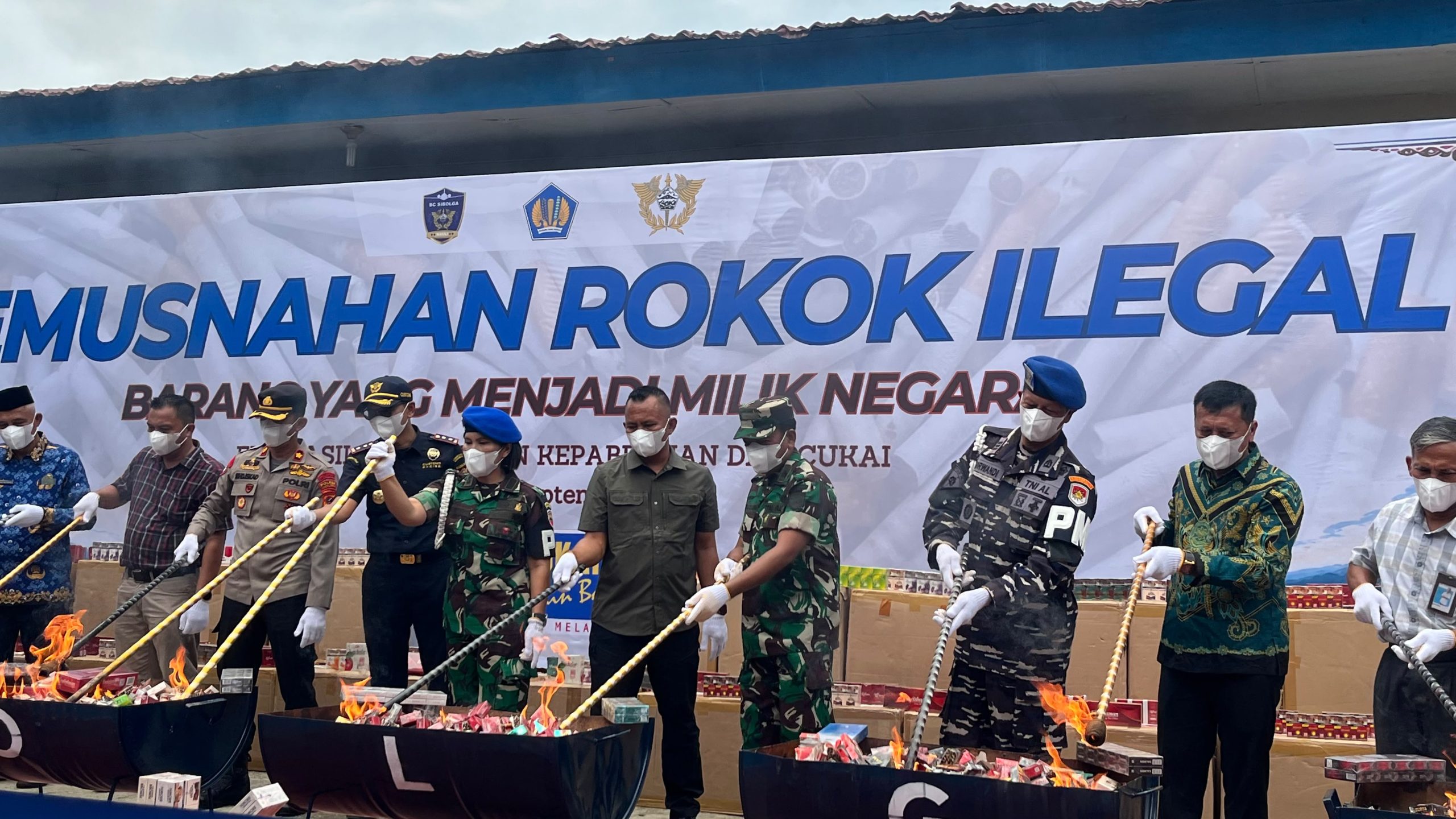 Bea Cukai DuaEmpat Musnahkan 4,3 Juta Batang Rokok Ilegal Senilai Rp6,4 Miliar – DuaEmpat.Net